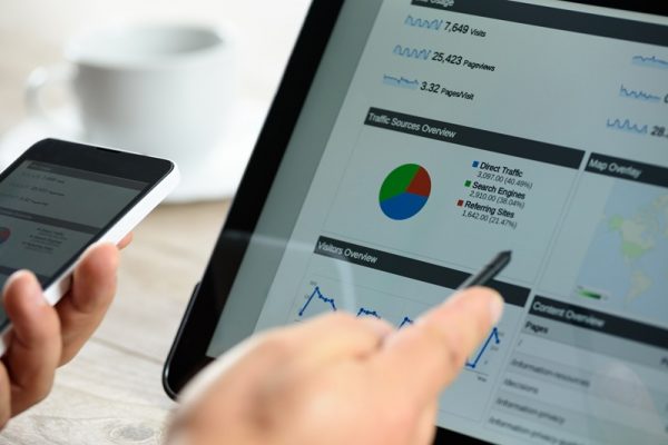 HubSpot vs Zoho CRM : quelles différences entre les deux outils ?