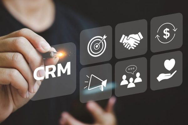 Aligner CRM et outil de support client : pourquoi c'est indispensable et comment s'y prendre